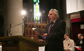 Josef Habringer im Linzer Mariendom© tom mesic 2014, Tomislav Mesic