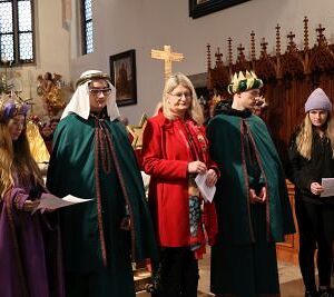 Sternsingen 2023 / Heine-Klug Maria Sternsingen 2023