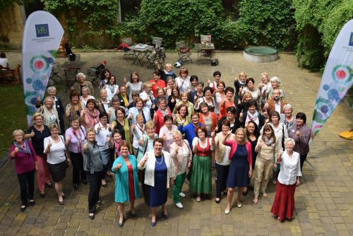 Diözesankonferenz kfb oö_2015_06_27 / Eder-Cakl Gruppenfoto