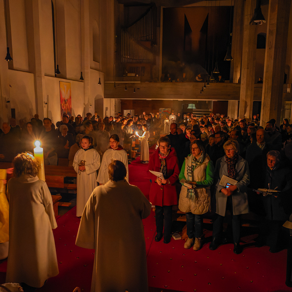 Osternacht 2024 / Foto Haijes Auferstehungsfeier 2024 in der Pfarre Kirchorf/Krems