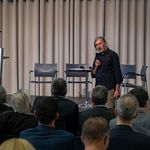 Fritz Reheis, Sozialwissenschaftler und Gründungsmitglied der Deutschen Gesellschaft für Zeitpolitik, hielt den Festvortrag