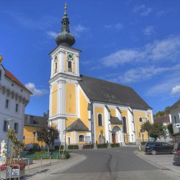 Unsere Pfarrkirche / © Pfarrgemeinde Vorchdorf Unsere Pfarrkirche