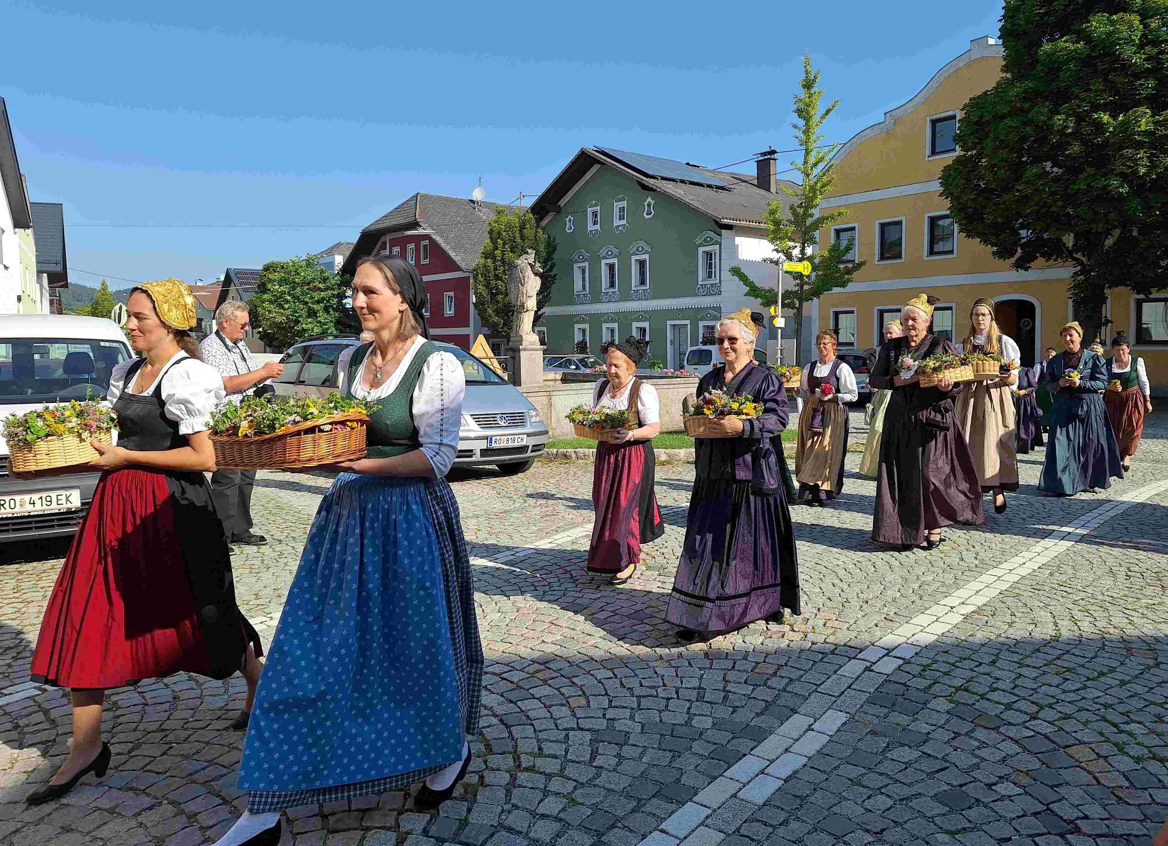 Goldhaubegruppe Maria Himmelfahrt