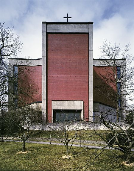 Kirche Linz - St. Leopold von aussen